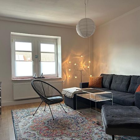 Schoene Neue 4 Zimmer Wohnung Mit Sued-Balkon Bis 8 Personen Naumburg  Dış mekan fotoğraf
