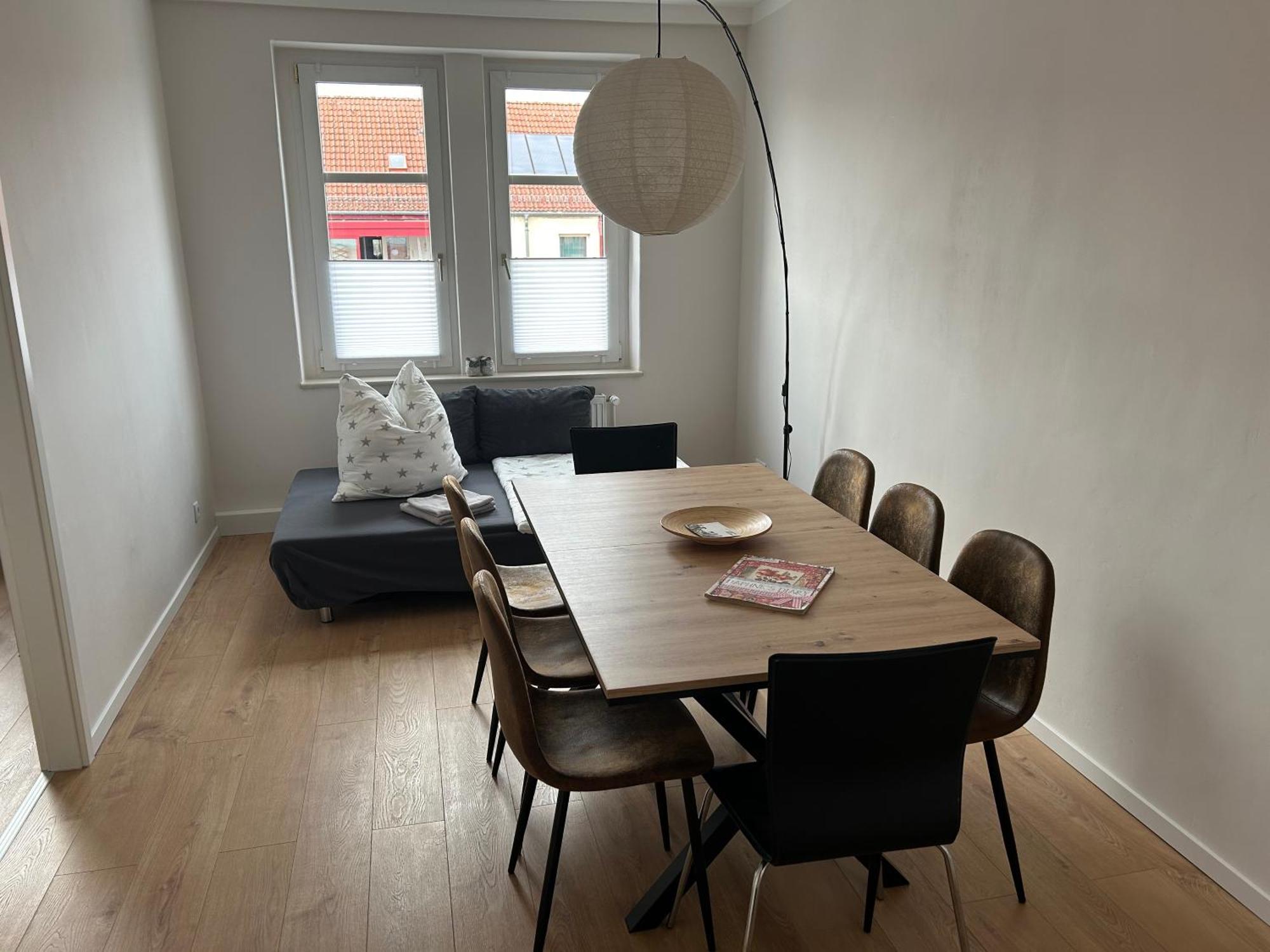 Schoene Neue 4 Zimmer Wohnung Mit Sued-Balkon Bis 8 Personen Naumburg  Dış mekan fotoğraf