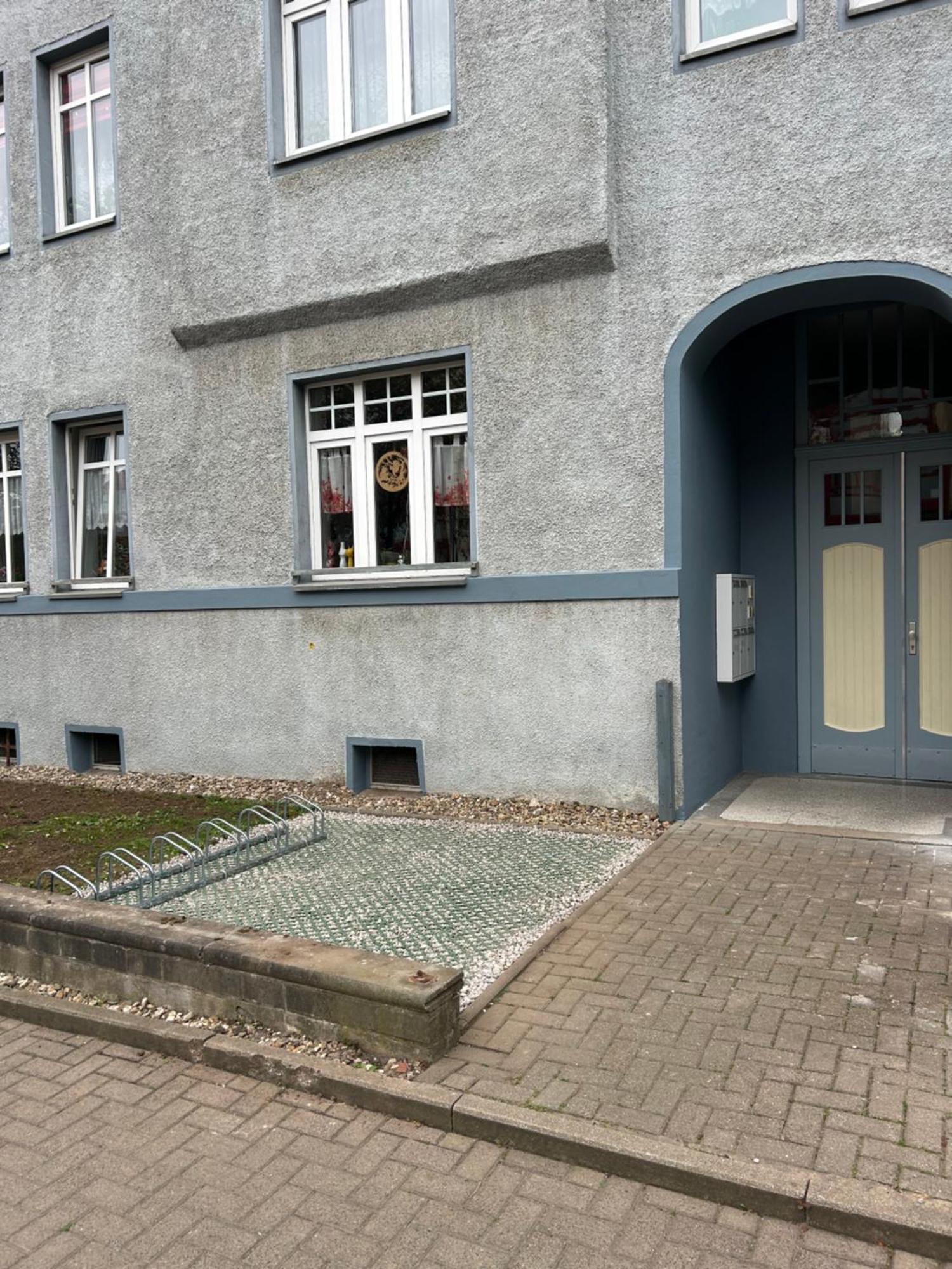 Schoene Neue 4 Zimmer Wohnung Mit Sued-Balkon Bis 8 Personen Naumburg  Dış mekan fotoğraf