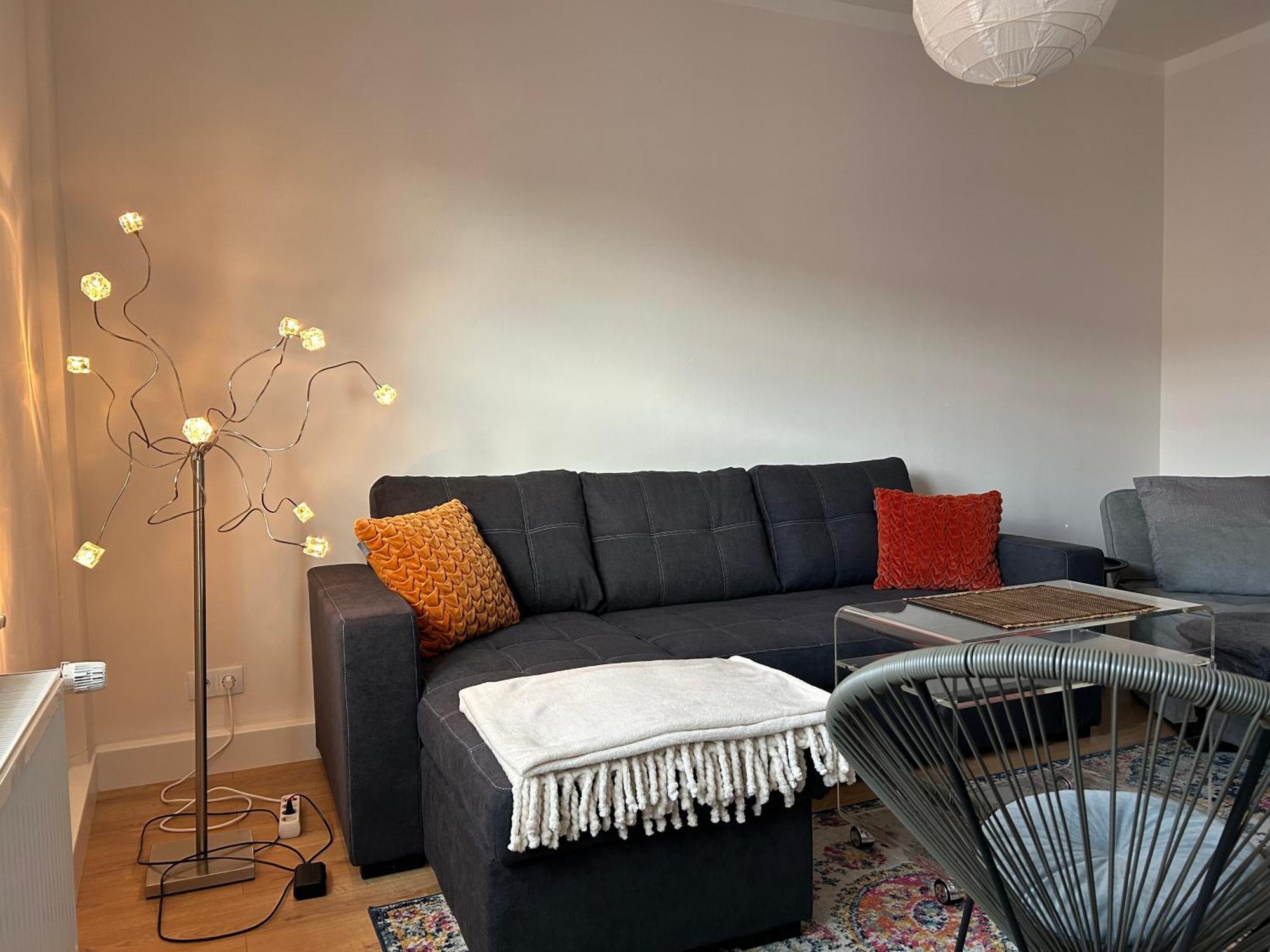 Schoene Neue 4 Zimmer Wohnung Mit Sued-Balkon Bis 8 Personen Naumburg  Dış mekan fotoğraf